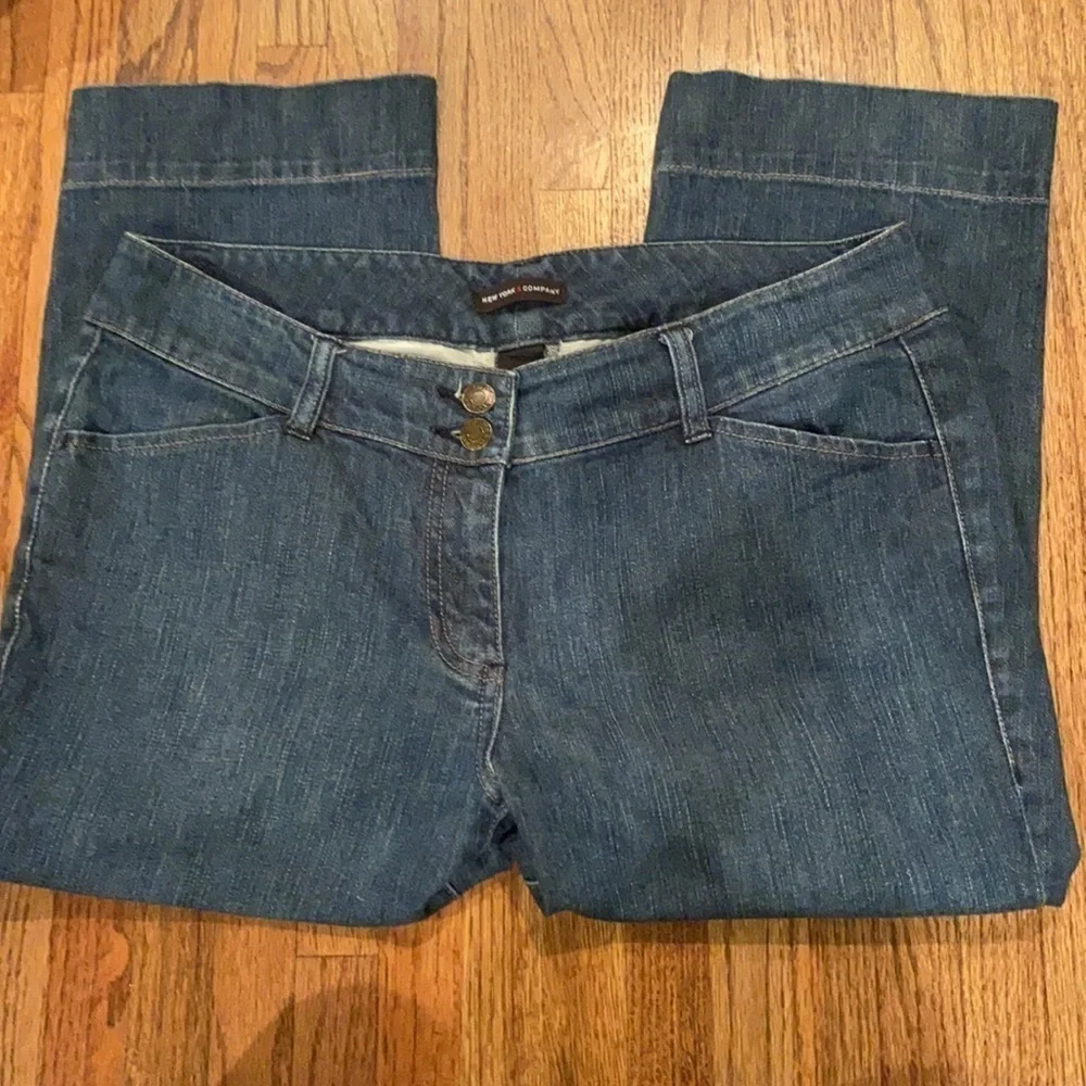 New York & Company Capris Size 8 - Picture 3 of 5